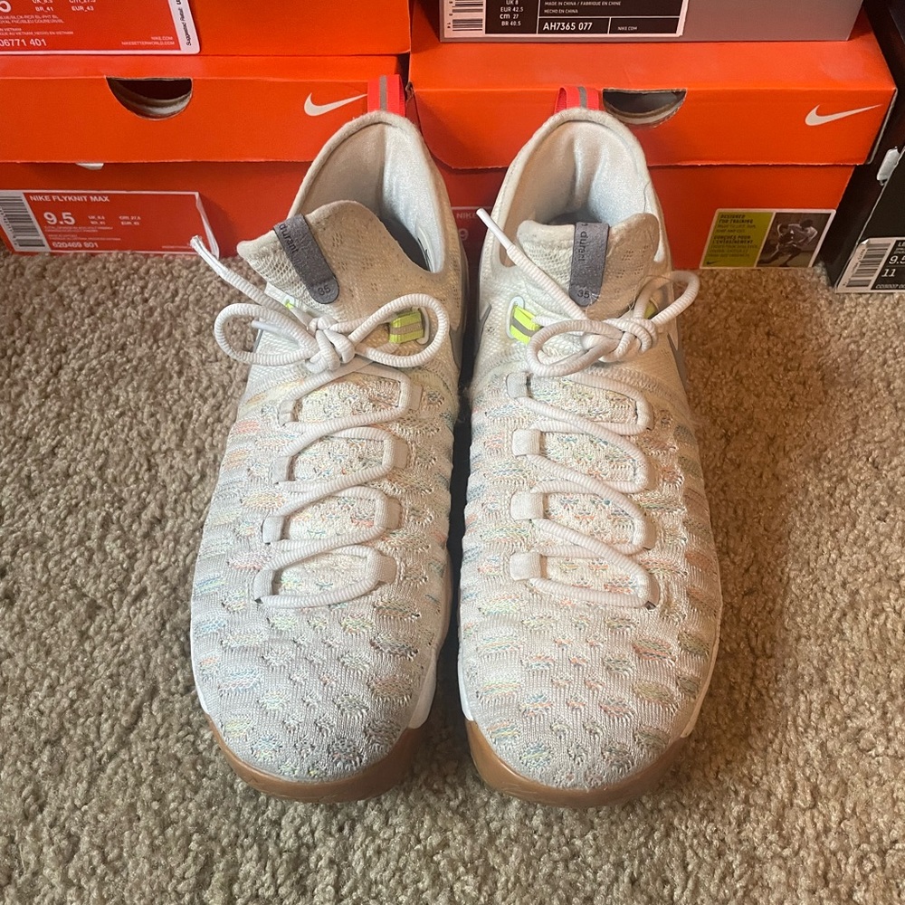 Nike Zoom KD 9 size 9.5